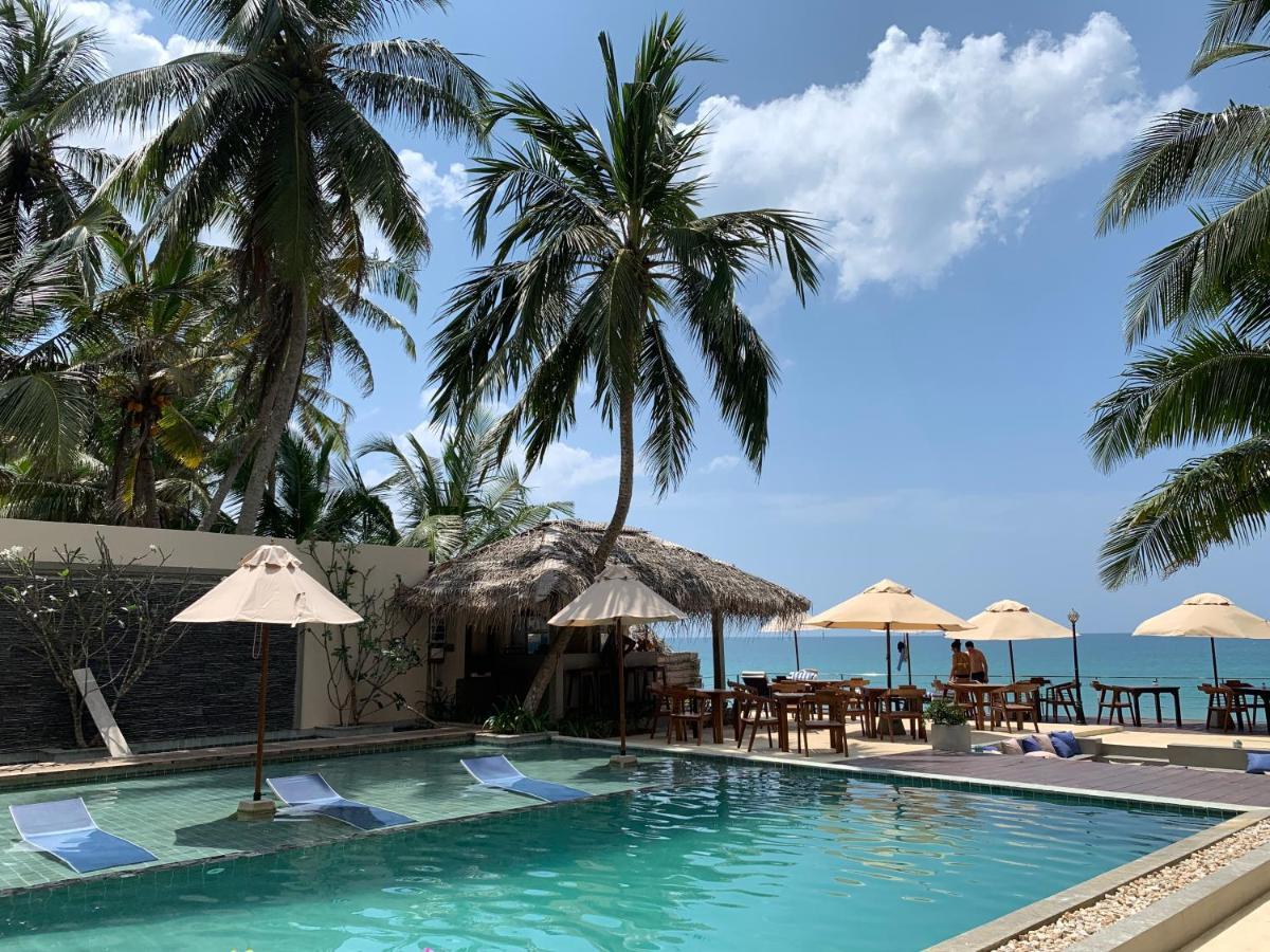 Sapphire Seas Beachfront Hotel Hikkaduwa Exterior photo